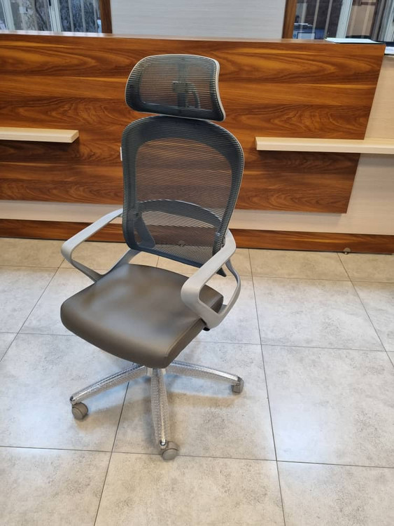 صندلی مدیریتی هوراند نوین سیستم مدل H600