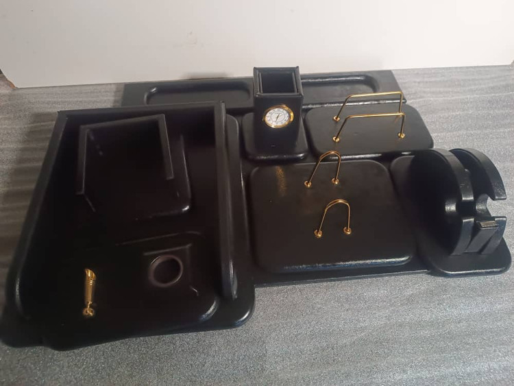 ست رومیزی اداری پالونیا مدل 310