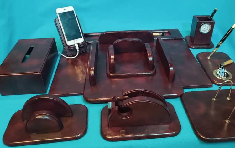 ست رومیزی اداری پالونیا مدل 413