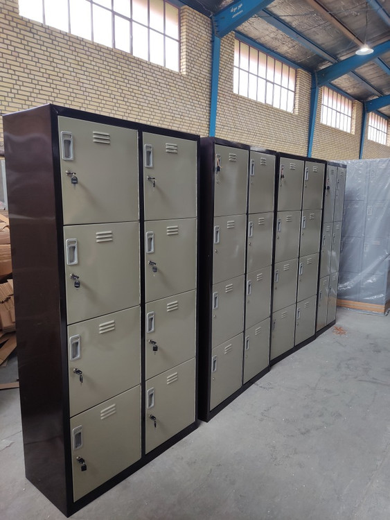 کمد فلزی 8 درب پالونیا