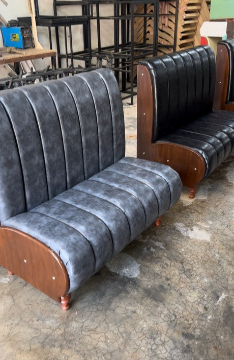 مبل رستورانی پالونیا مدل بلوط