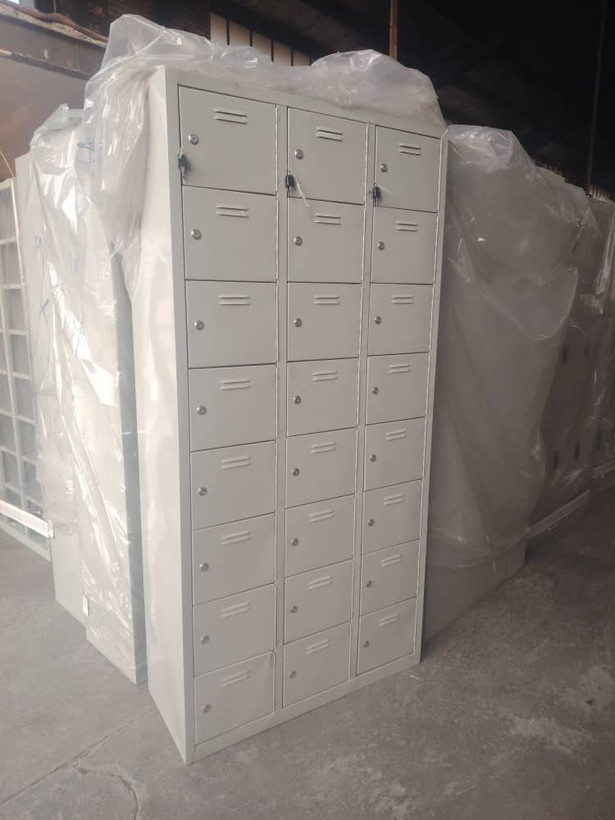 کمد فلزی 24 درب پالونیا