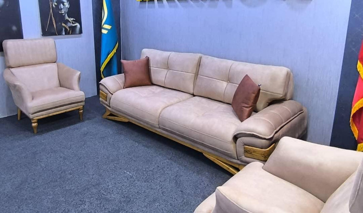 مبل راحتی مدل ماهور پالونیا