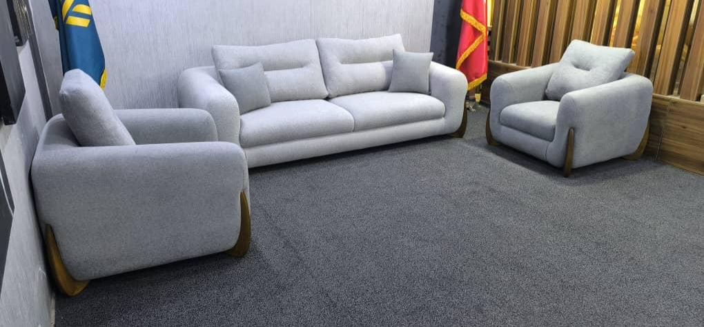 مبل راحتی مدل ایلدا پالونیا