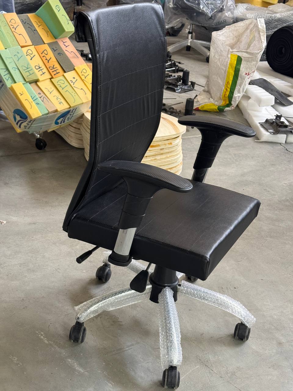 صندلی اداری کرکره ای 110