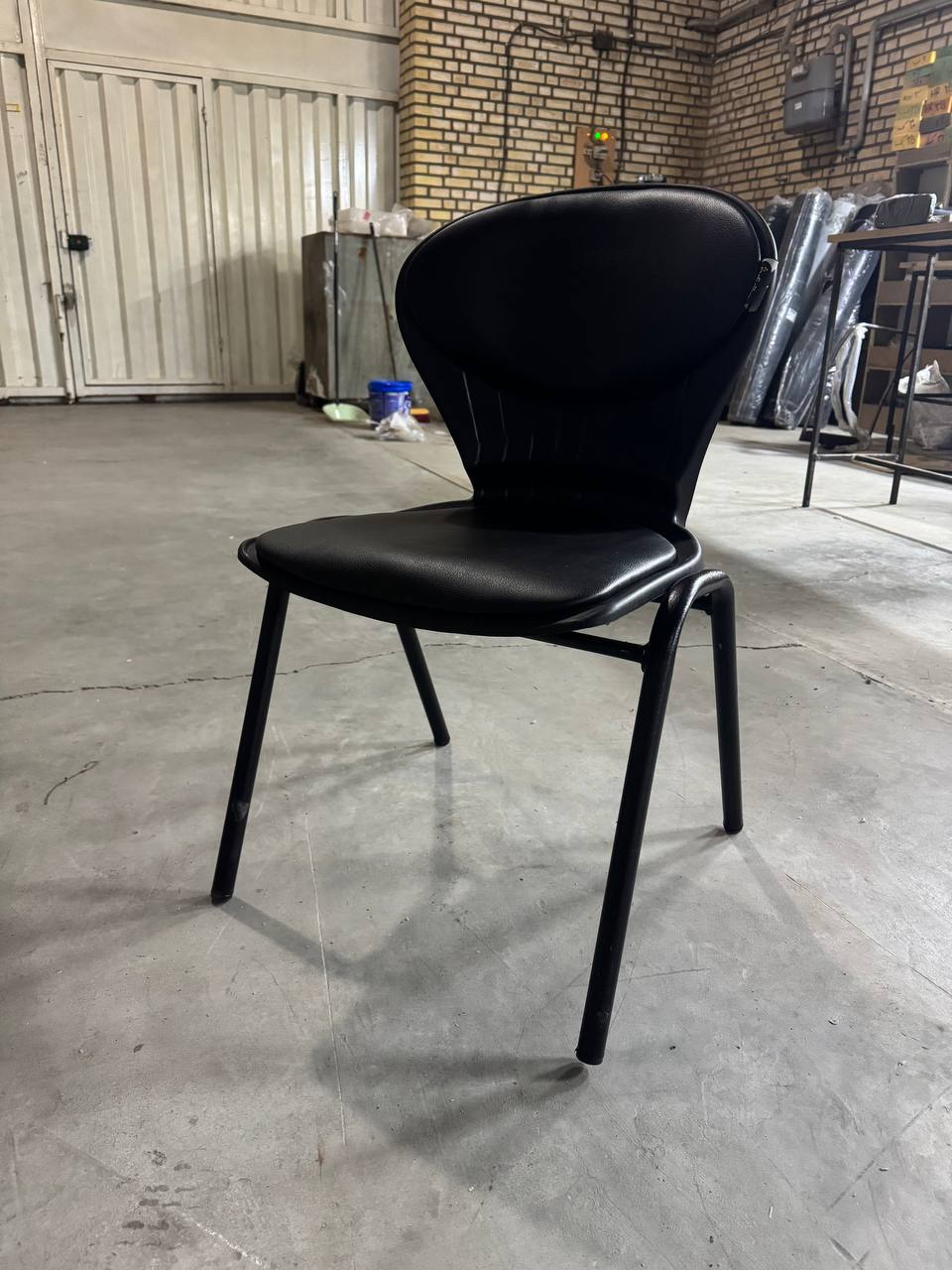 صندلی انتظار صدفی پالونیا