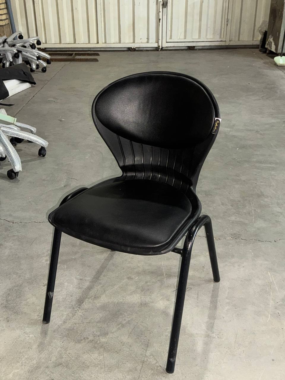 صندلی انتظار صدفی پالونیا