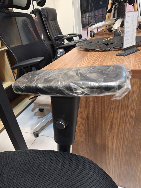 صندلی اداری 460M توری پالونیا