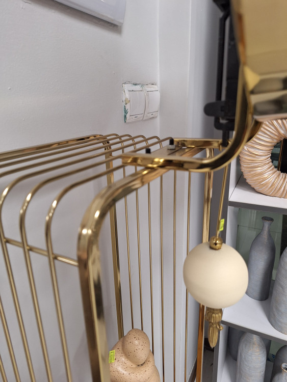 ساعت ایستاده شلف دار