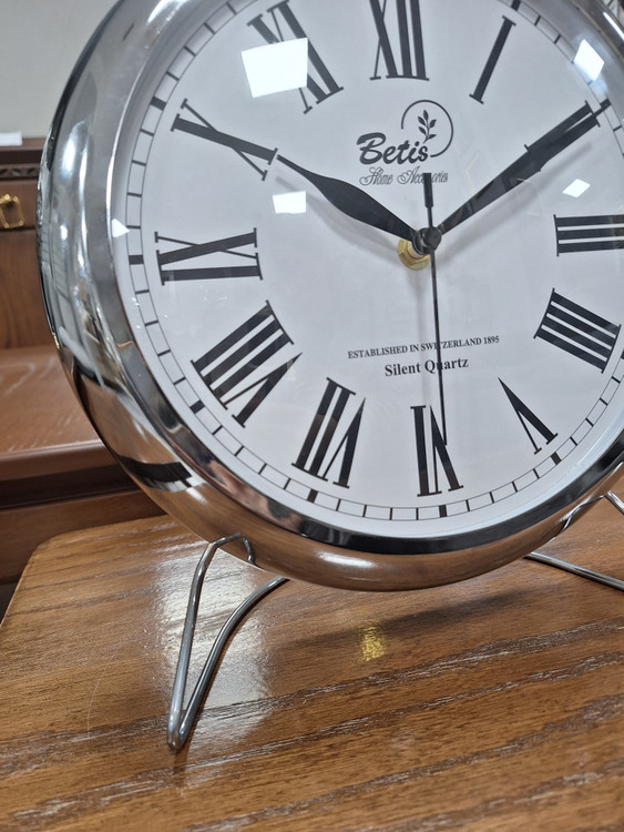 ساعت رومیزی بتیس کد ۷