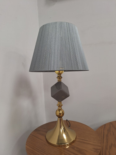 آباژور رومیزی مدل تاس