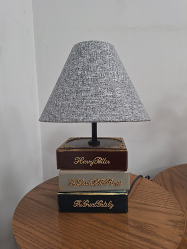 آباژور رومیزی مدل پایه کتاب بسته