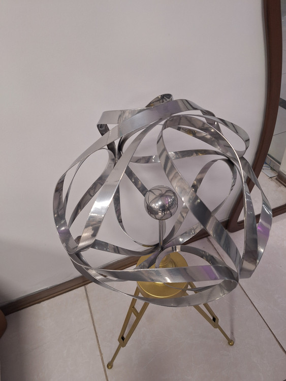 استند وارداتی مدل گل فلزی