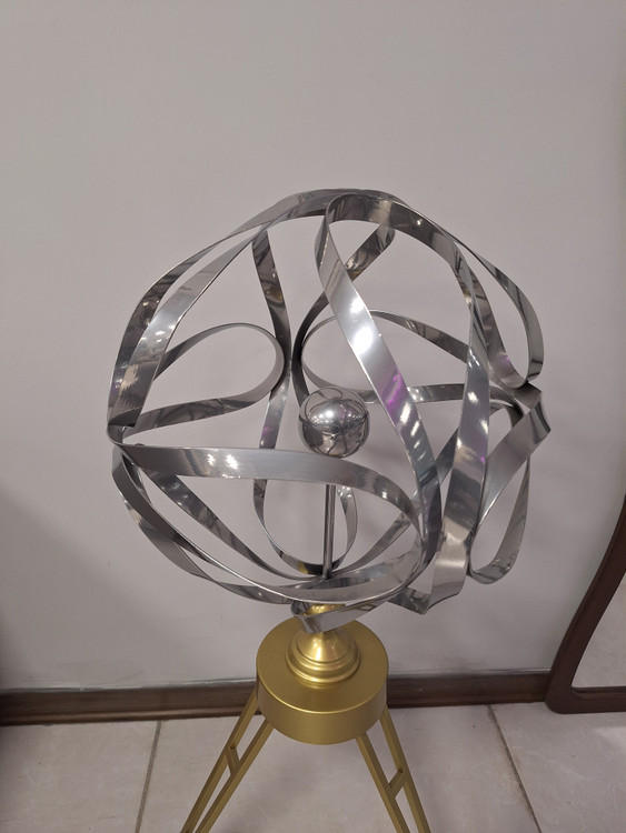 استند وارداتی مدل گل فلزی