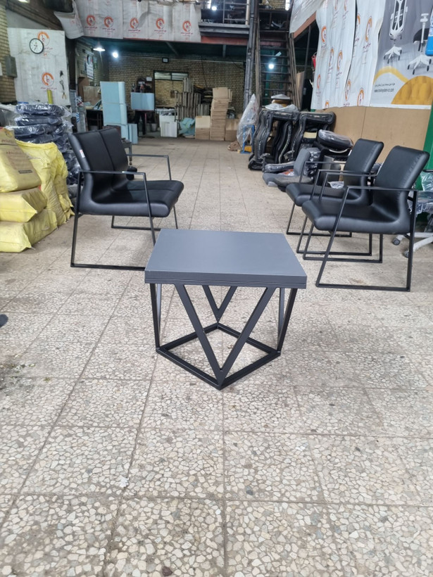 میز جلومبلی پالونیا مدل آوینا